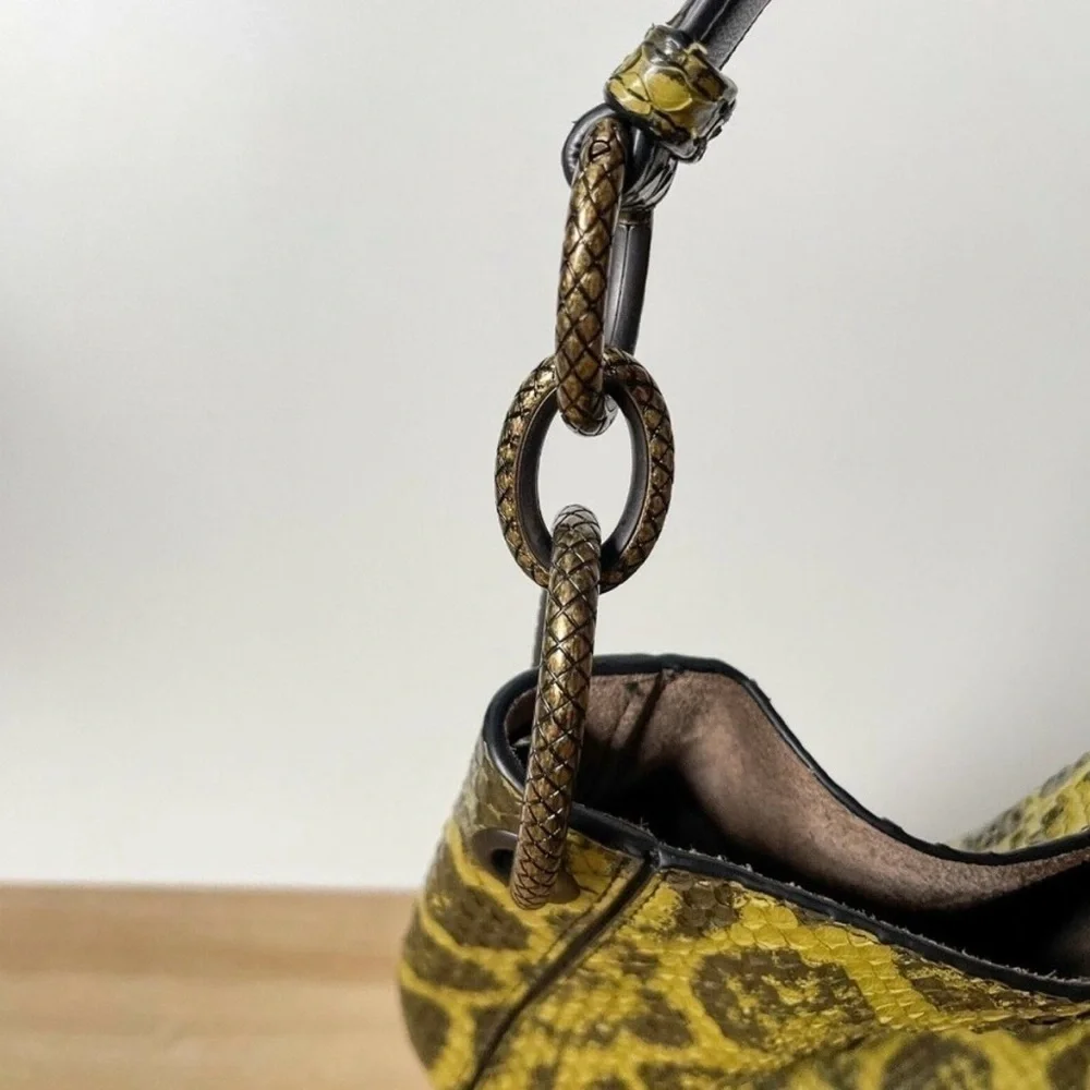 Bottega Veneta Natural Anaconda Loop Bag - Picture 4 of 10